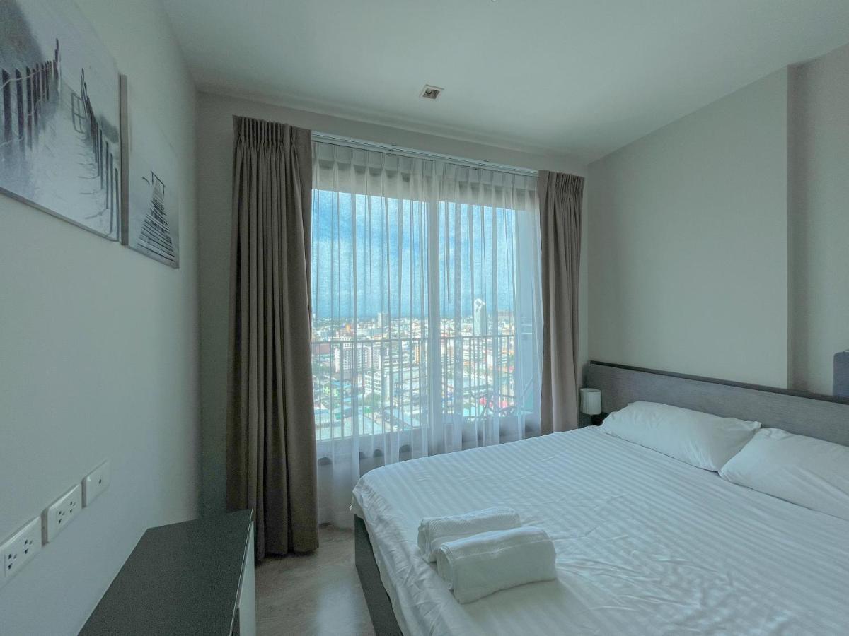 The Base Prime Apartment Pattaya Bagian luar foto