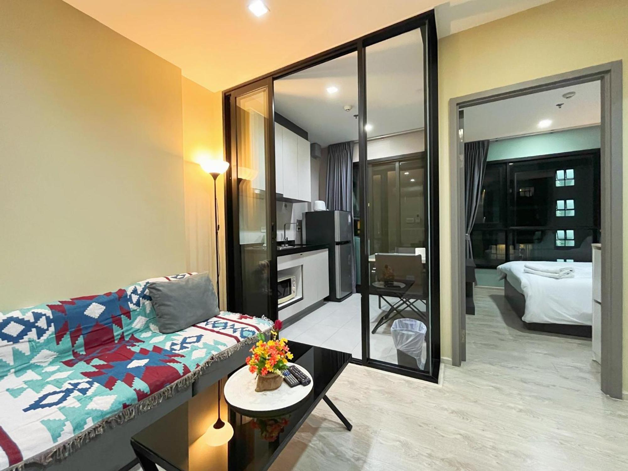 The Base Prime Apartment Pattaya Bagian luar foto
