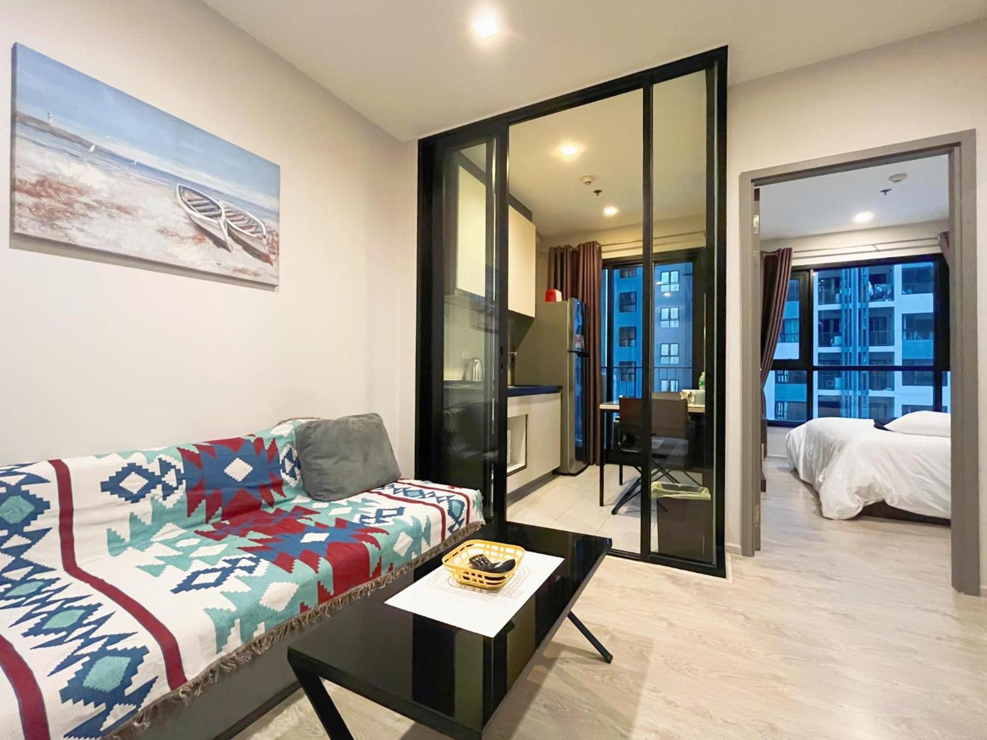 The Base Prime Apartment Pattaya Bagian luar foto