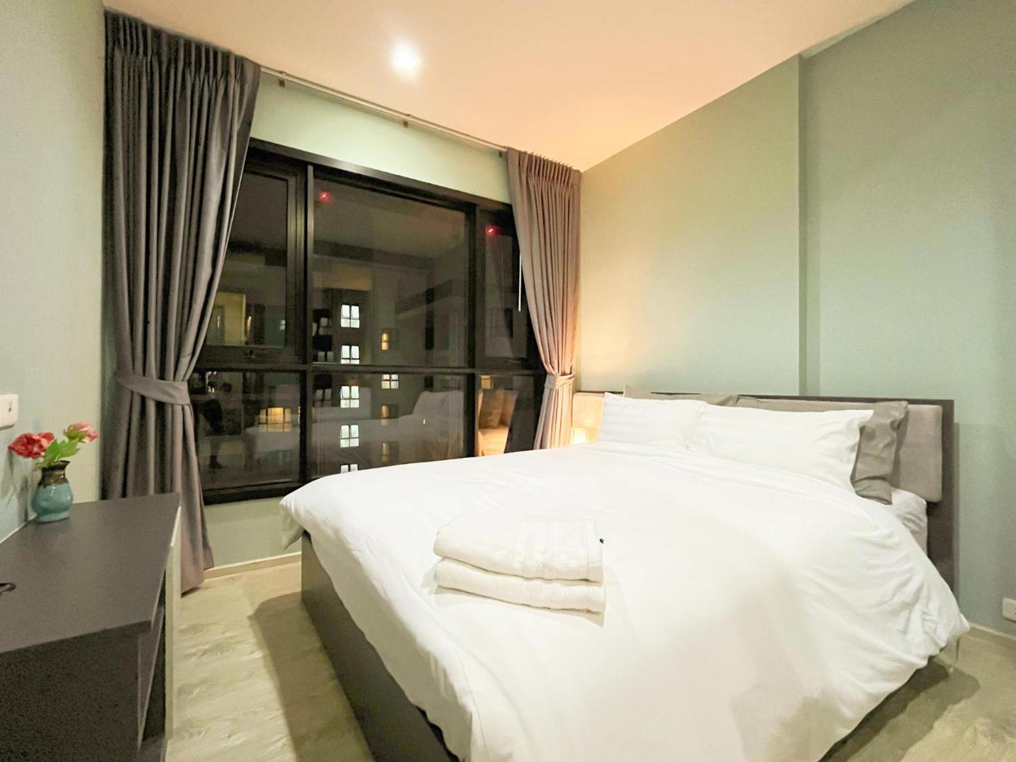 The Base Prime Apartment Pattaya Bagian luar foto