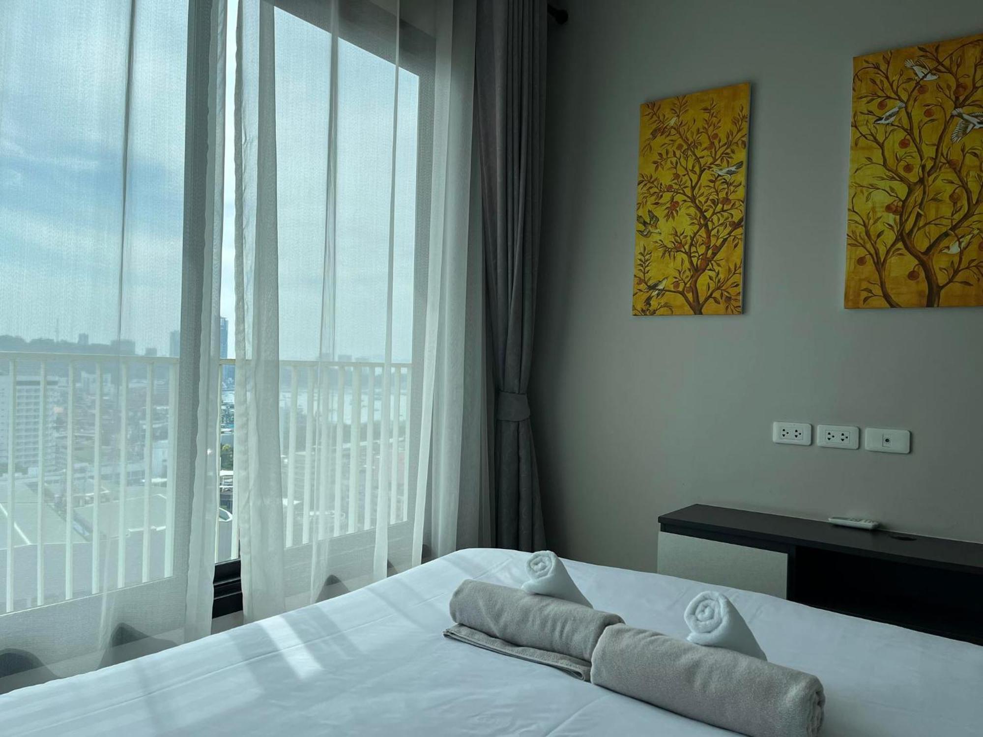 The Base Prime Apartment Pattaya Bagian luar foto
