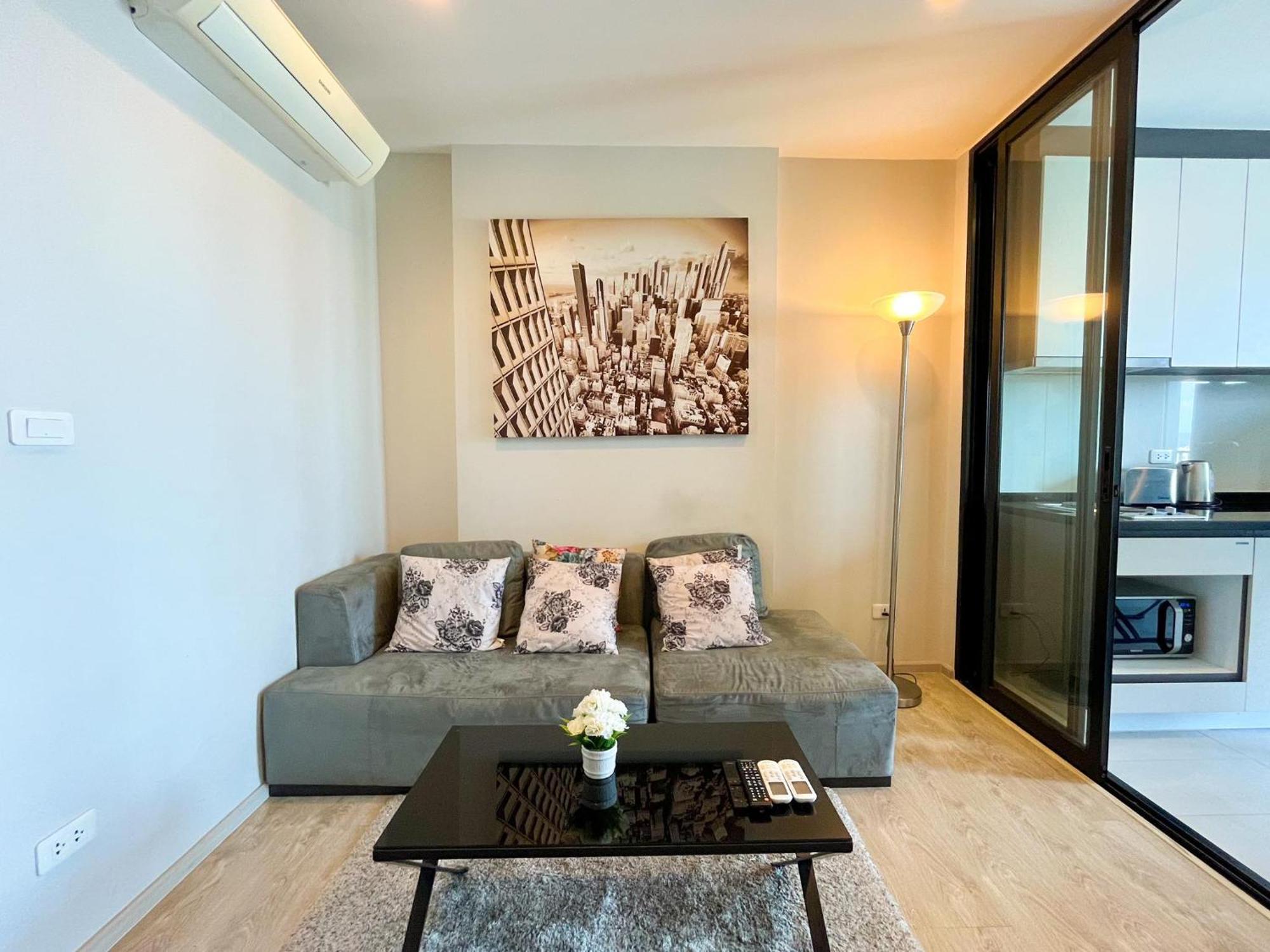 The Base Prime Apartment Pattaya Bagian luar foto