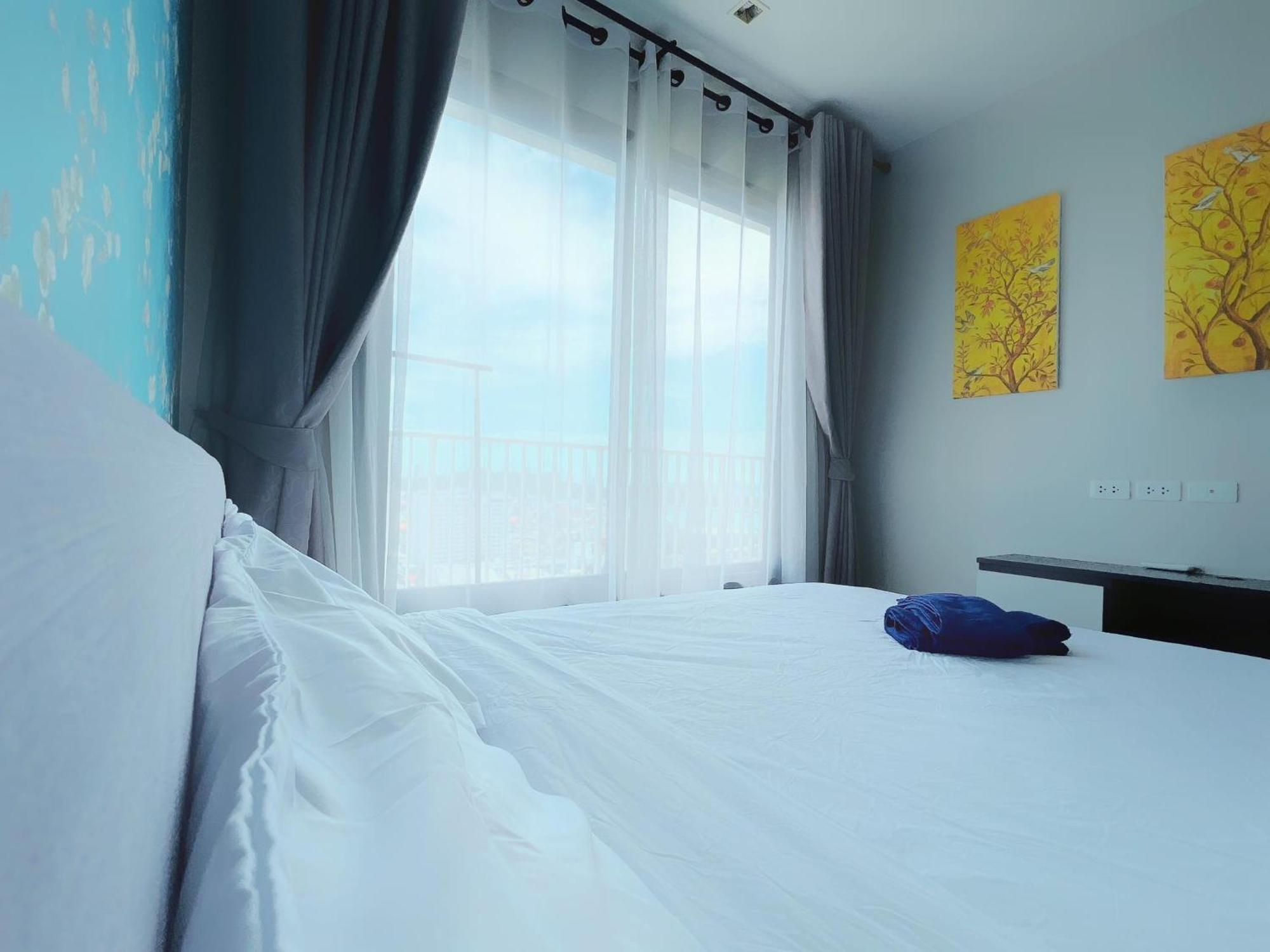 The Base Prime Apartment Pattaya Bagian luar foto